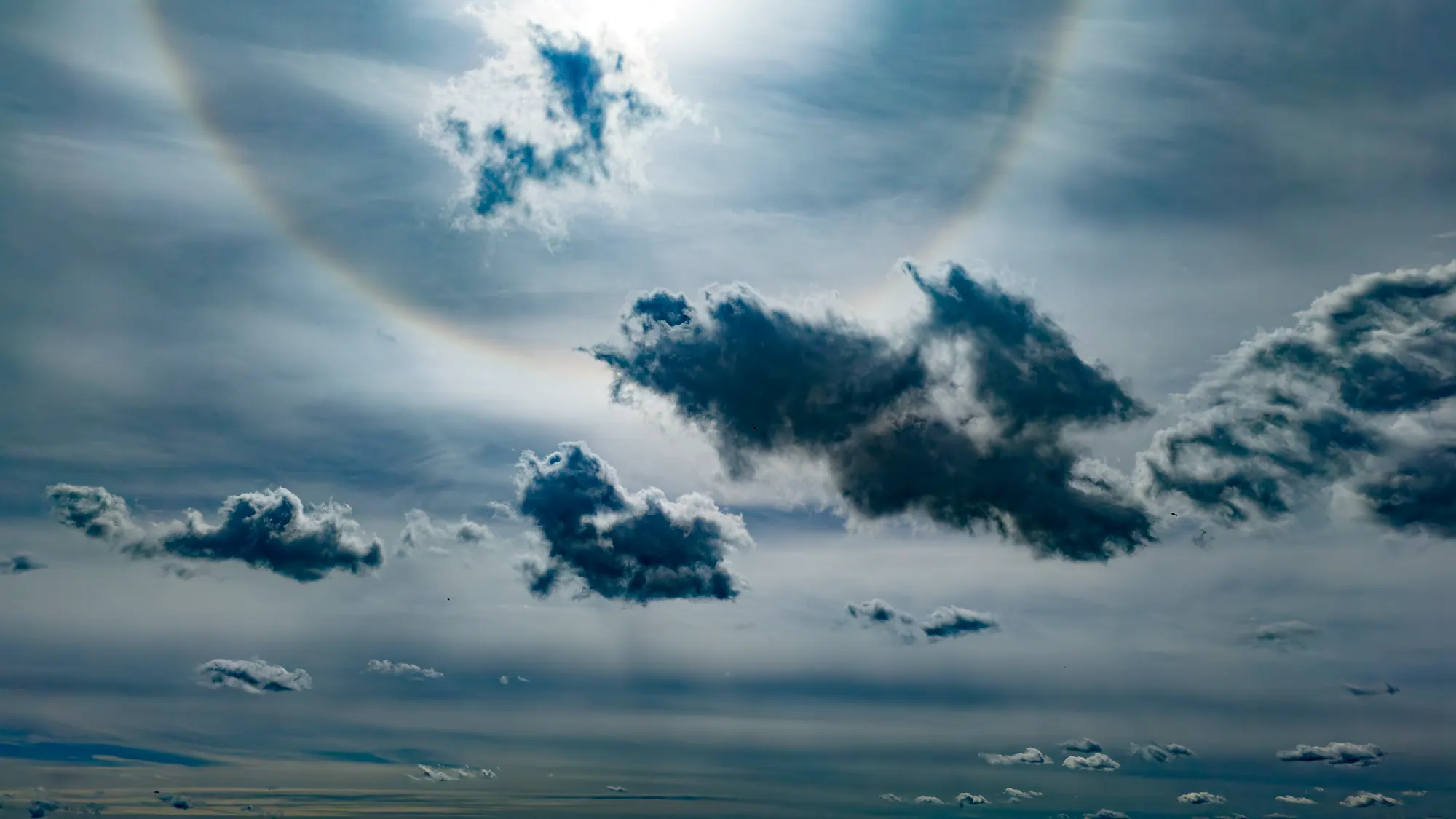 Graded sky and clouds